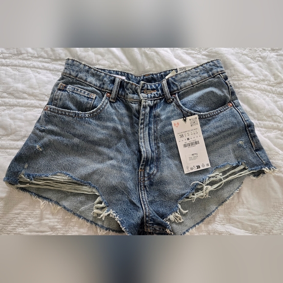 Zara High Rise Denim Shorts - Picture 1 of 5